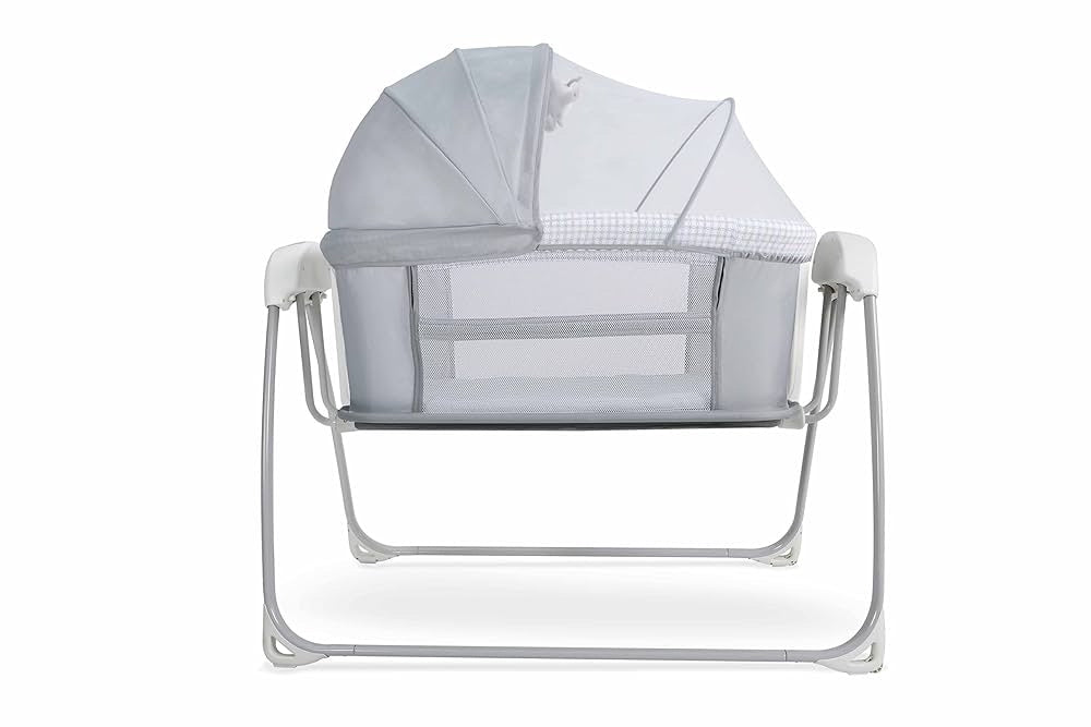 Mastela 4‑in‑1 Deluxe Multi‑Functional Bassinet