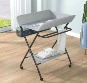 Diapers Changing Table - ترابيزة غيار
