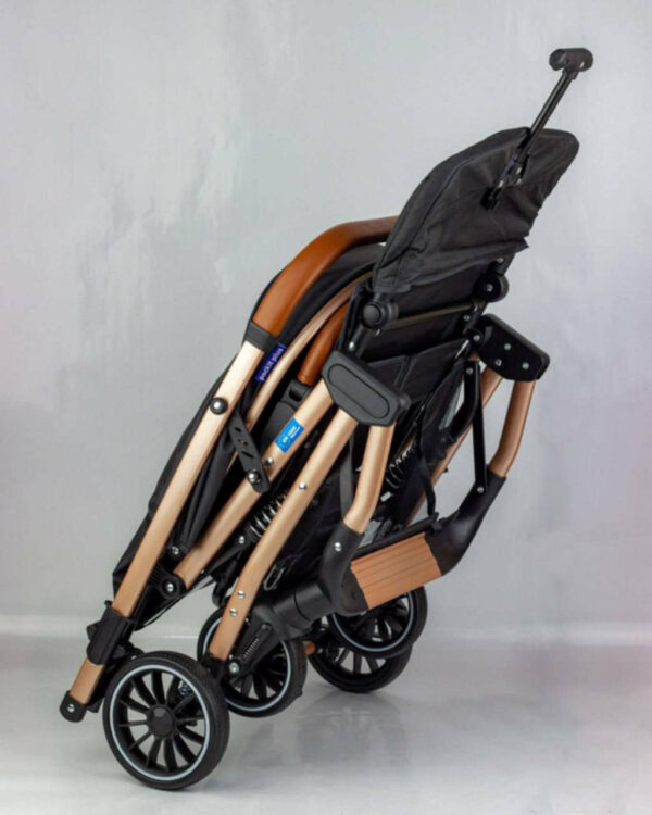 IMG_0365.jpg Lucid Pockit Plus stroller